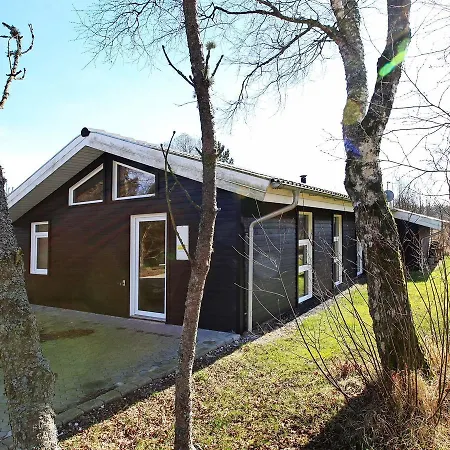 Hébergement de vacances Three-bedroom Holiday In 6 *
